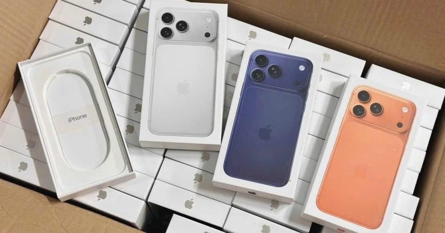 Giá iPhone 17 Pro Max màu cam vũ trụ giảm sâu, màu bạc tăng mạnh
