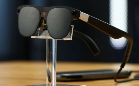 Google đối đầu trực diện Meta